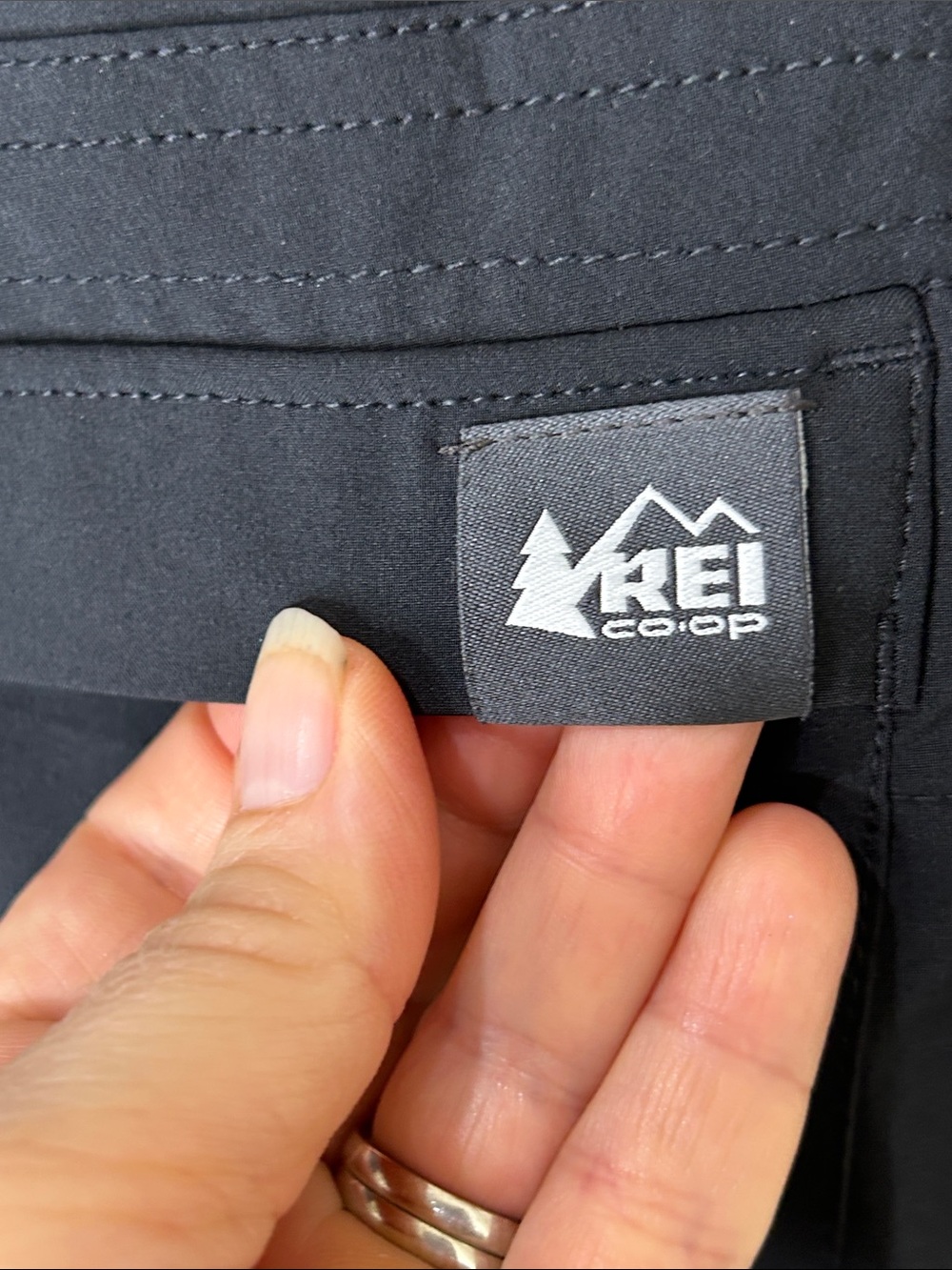 REI Co-op Sahara Women’s Convertible Roll-Up Trail Pants Black Size 6 - Picture 7 of 15
